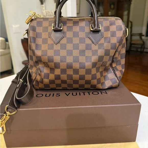 Authentic Louis Vuitton Brown Speedy Satchel with Iconic Damier Ebene Canvas - Picture 5 of 7